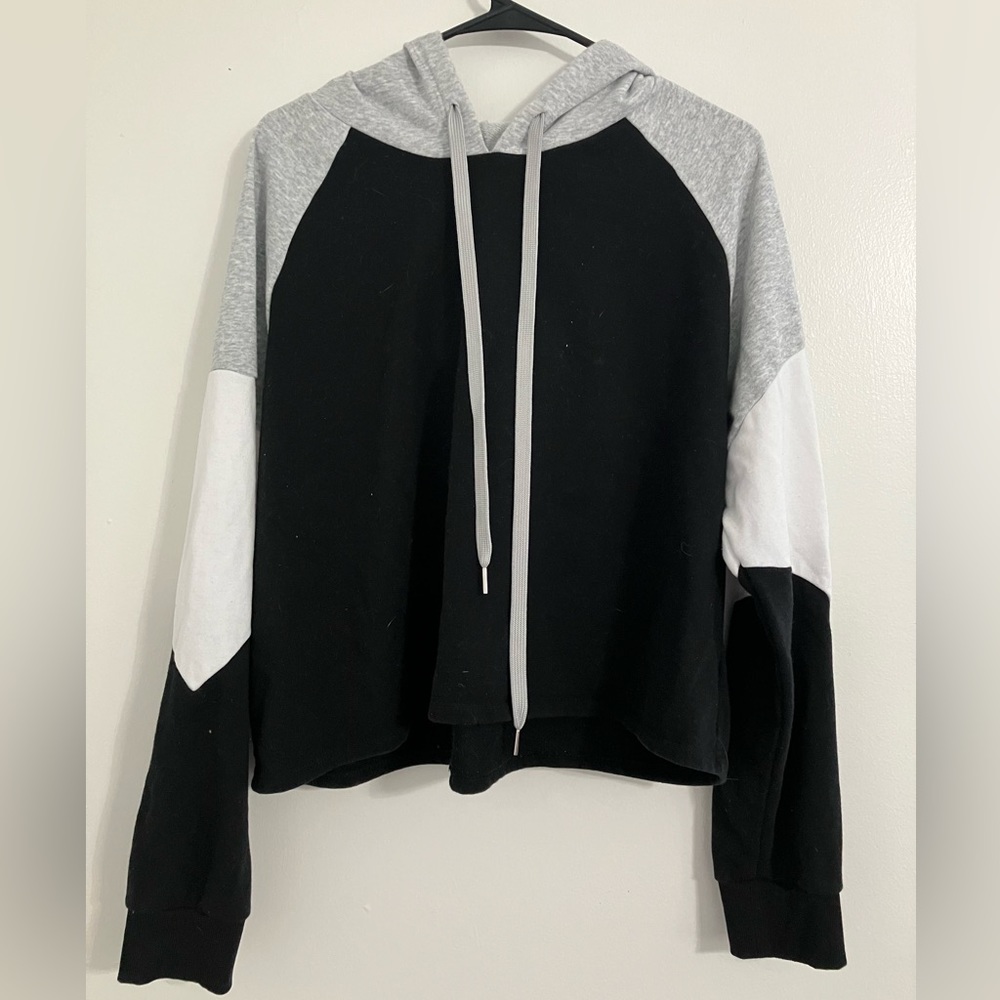 Cropped Hoody Size 21 juniors